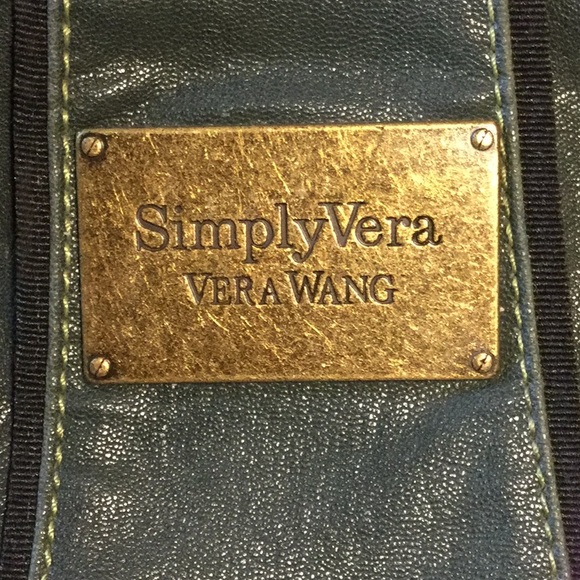 Simply Vera, Vera Wang Shoulder Bag - Picture 2 of 8